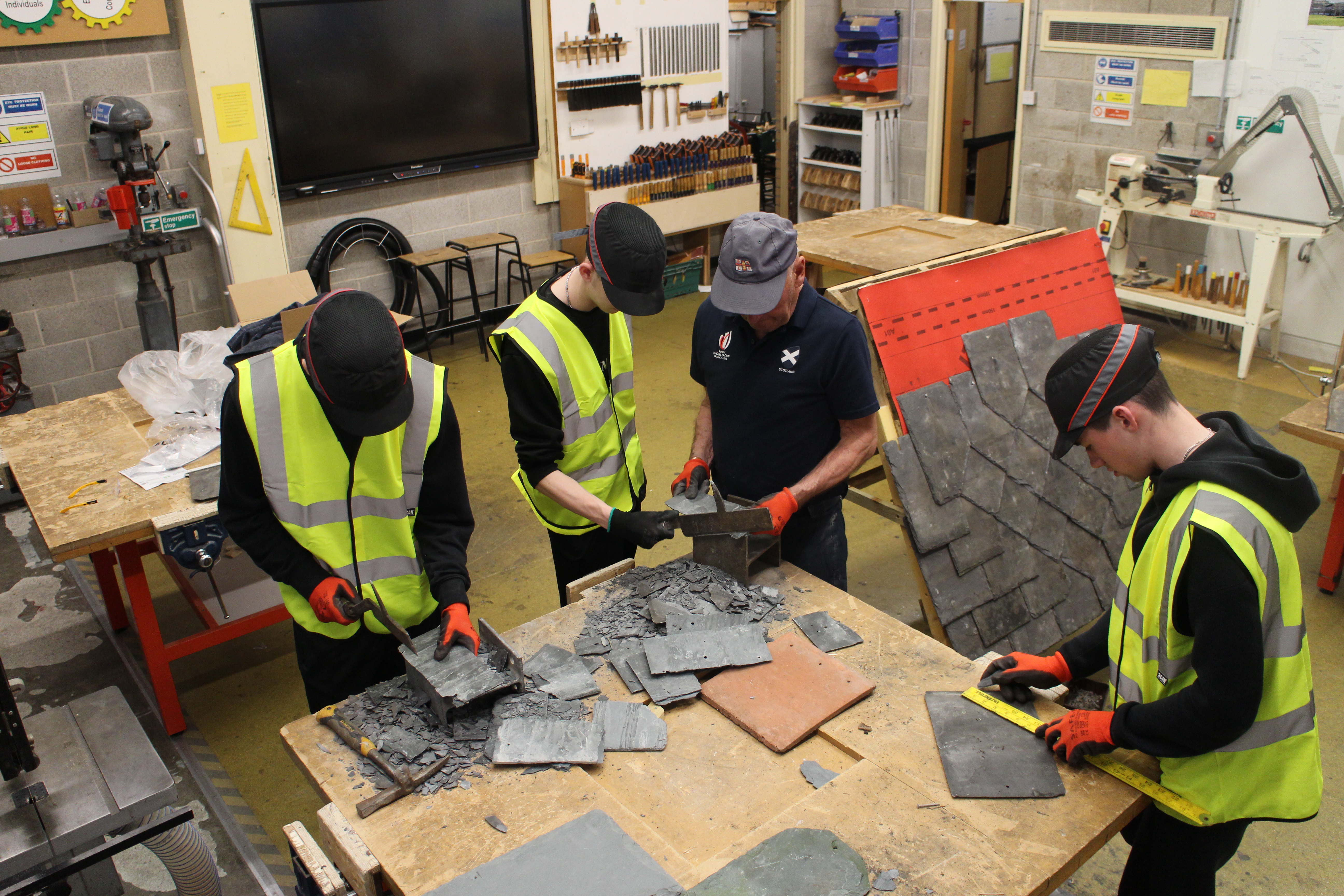 Roofing tools materials 4.JPG